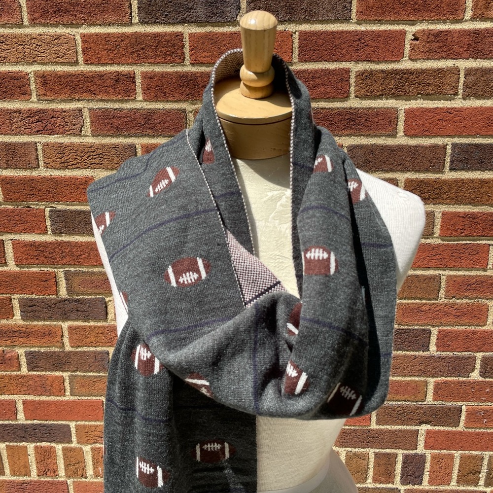 NWT Johnston & Murphy Football Scarf